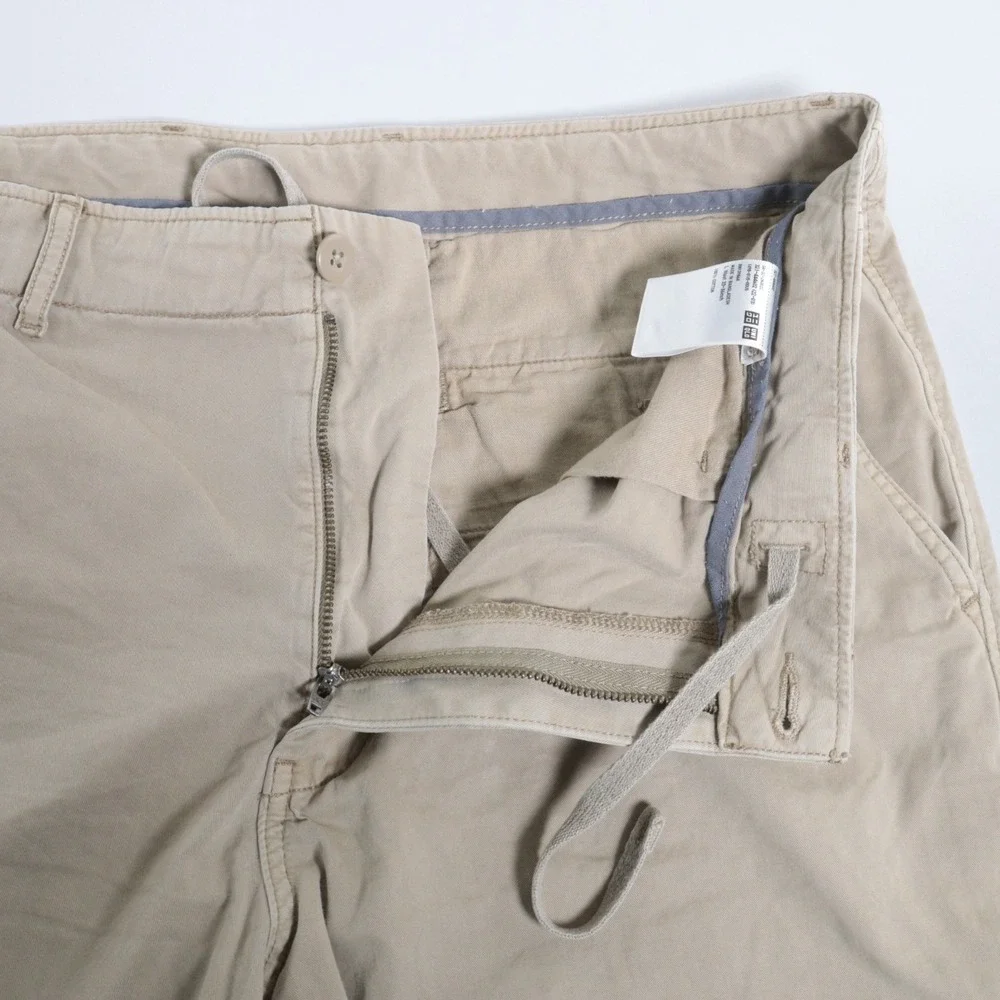 Uniqlo Shorts Mens L Beige Chino 33-36" Waist Flat Front Cotton Pockets Belted - Picture 2 of 7